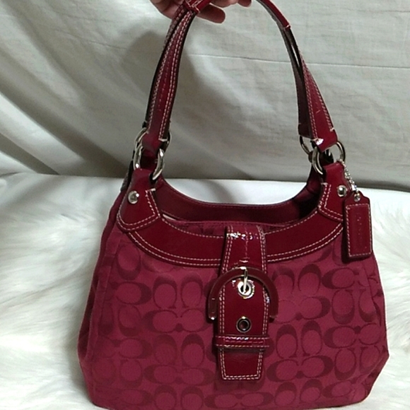 Coach Handbags - FINAL SALE!! Coach Shoulder Bag Like New Condition